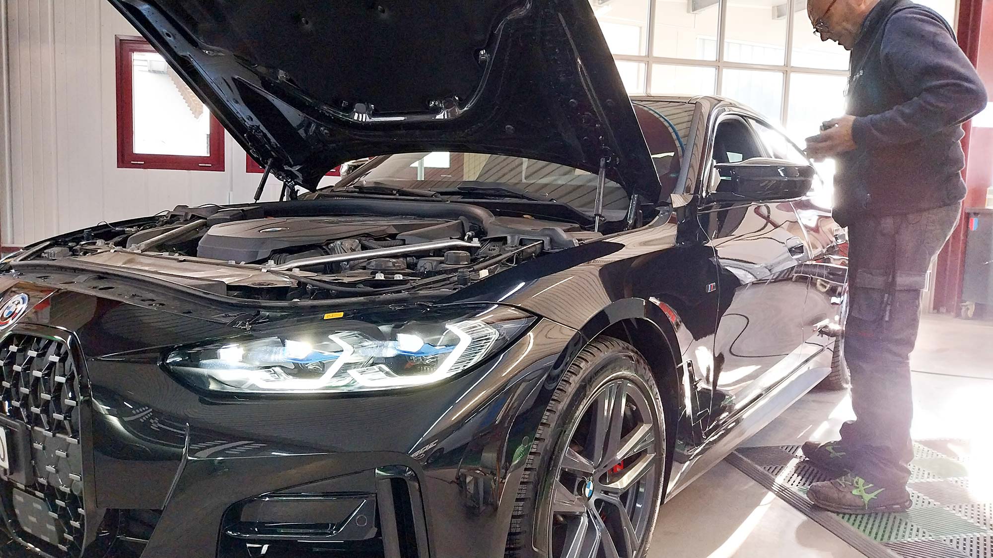bmw-gorla-02